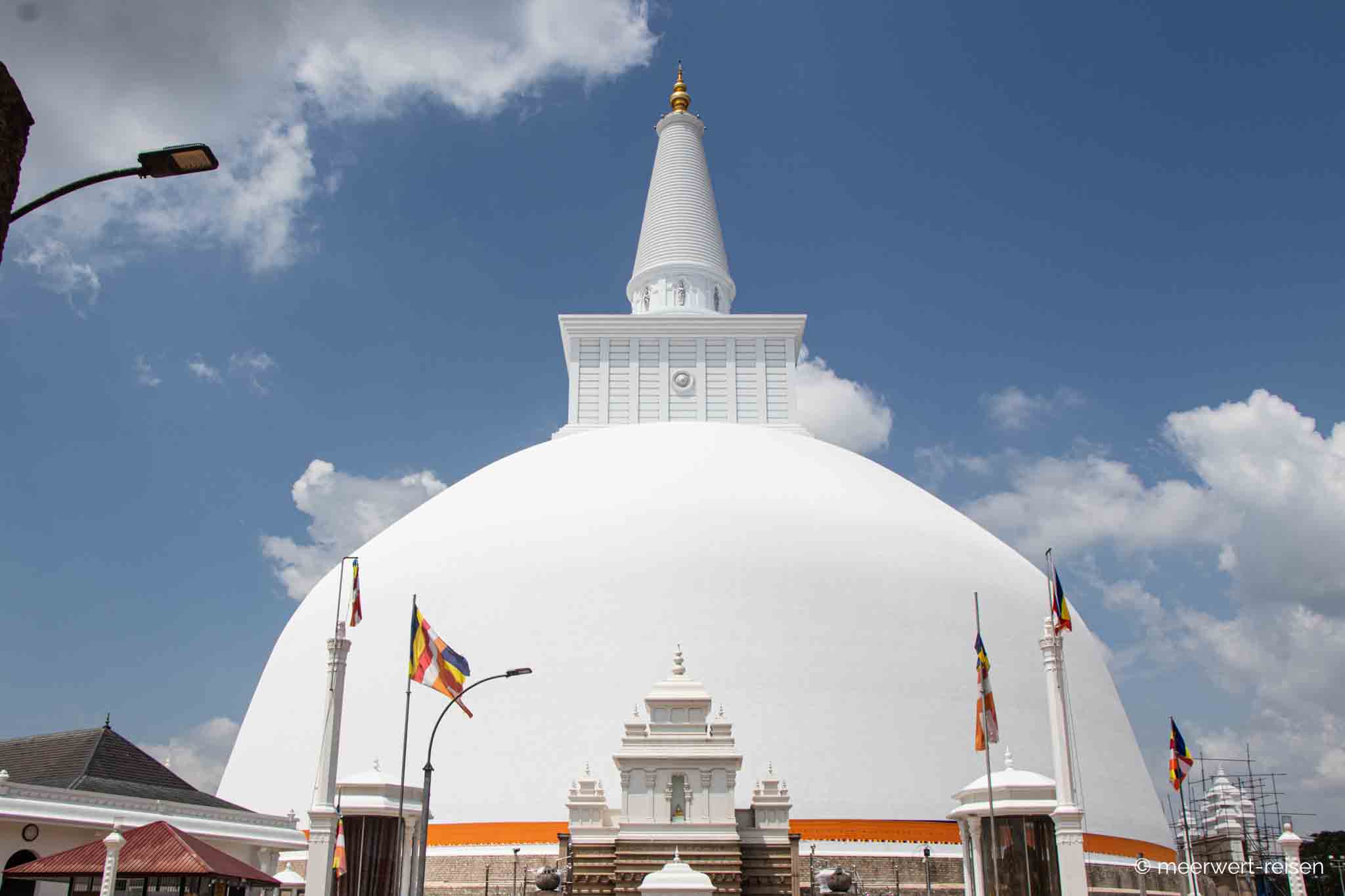 Sri Lanka Sehenswürdigkeiten - Anuradhapura Stupa