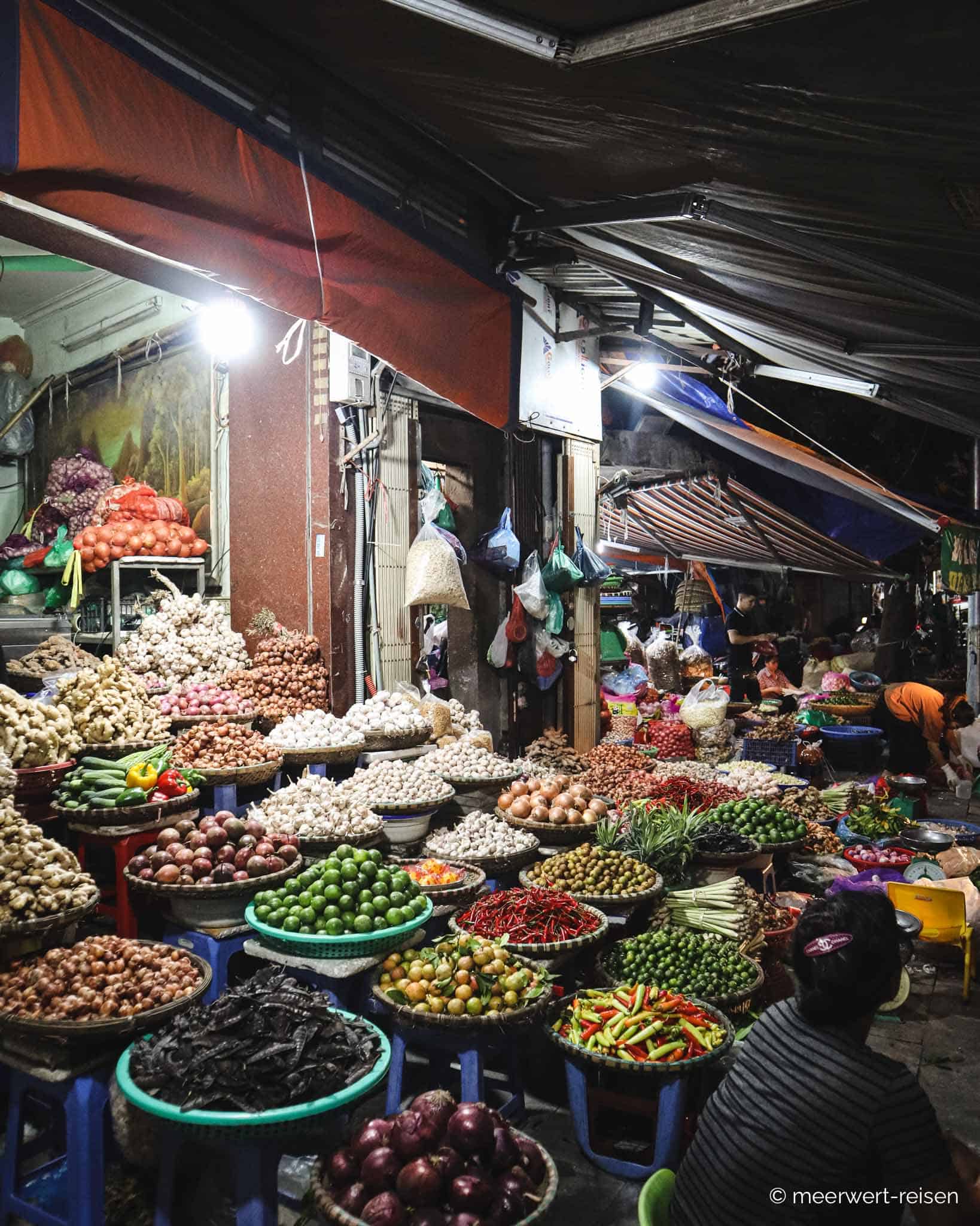 Vietnam - Sehenswürdigkeiten - Nachtmarkt - Gewürze Vietnam - Sehenswürdigkeiten - Nachtmarkt - Gewürze